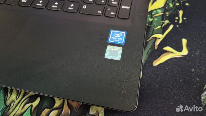 Lenovo IdeaPad 110 Pen.4 ядра/4/HD/SSD128