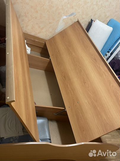 Кровать двухспальная 140 200 бу с матрасом