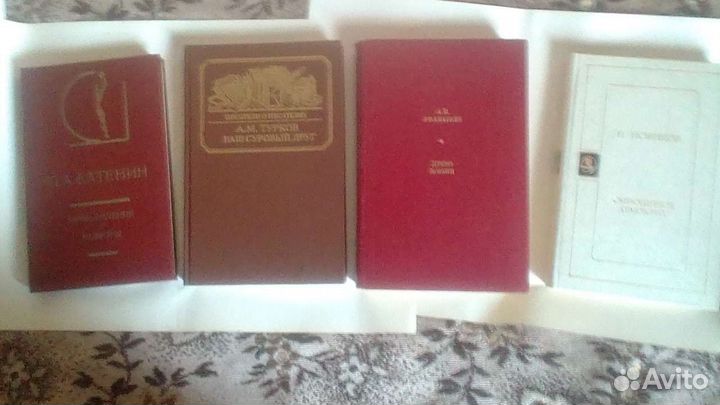 Книги из семи серийных изданий