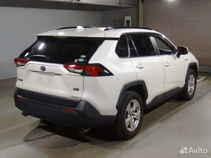 В разборе toyota RAV4 2019