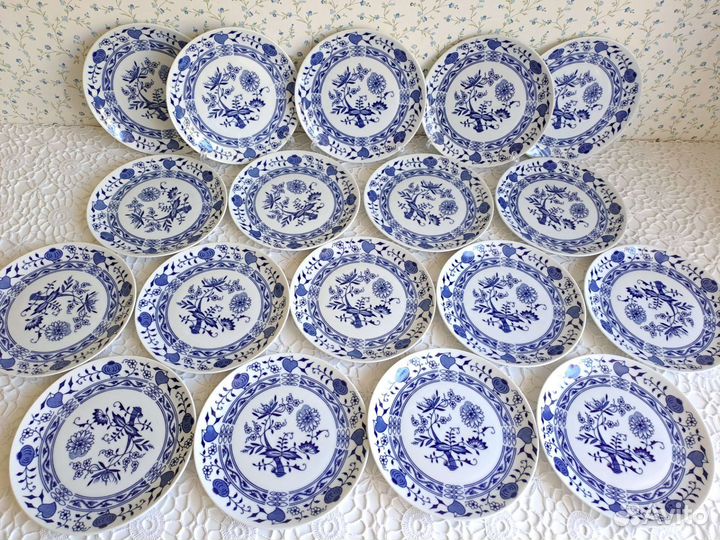 Тарелки Чехия Луковый узор, винтаж