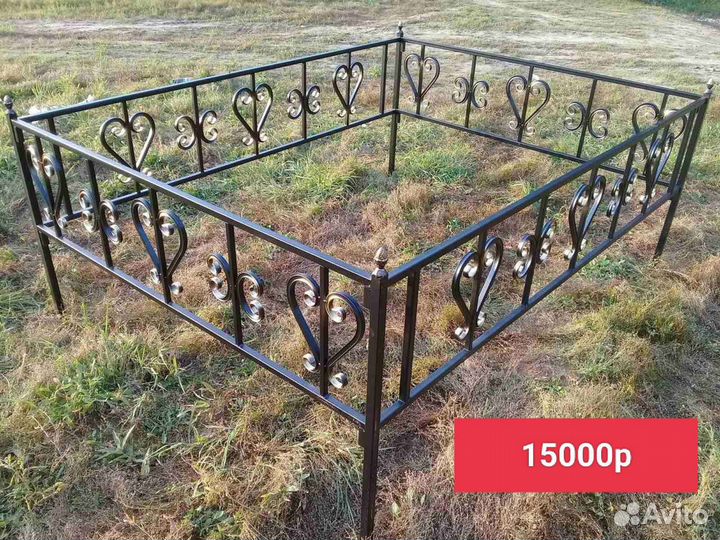 Оградки, кресты, лавочки, вазы, цветы, столы
