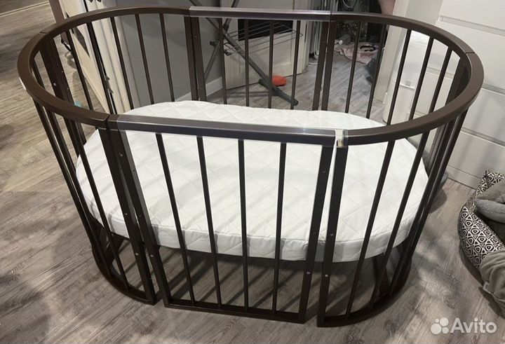 Кроватка с матрасами (2шт)