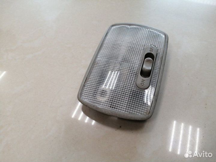 Плафон подсветки салона Honda Mobilio GB1 L15A