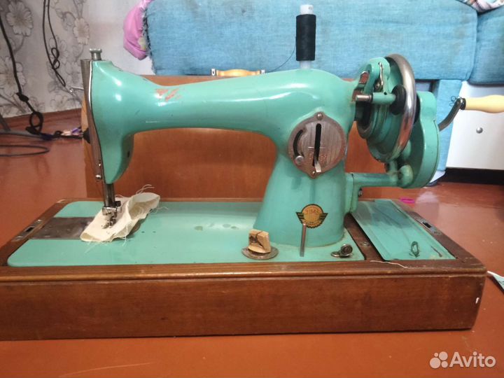 Швейная машина Подольск ручная бу