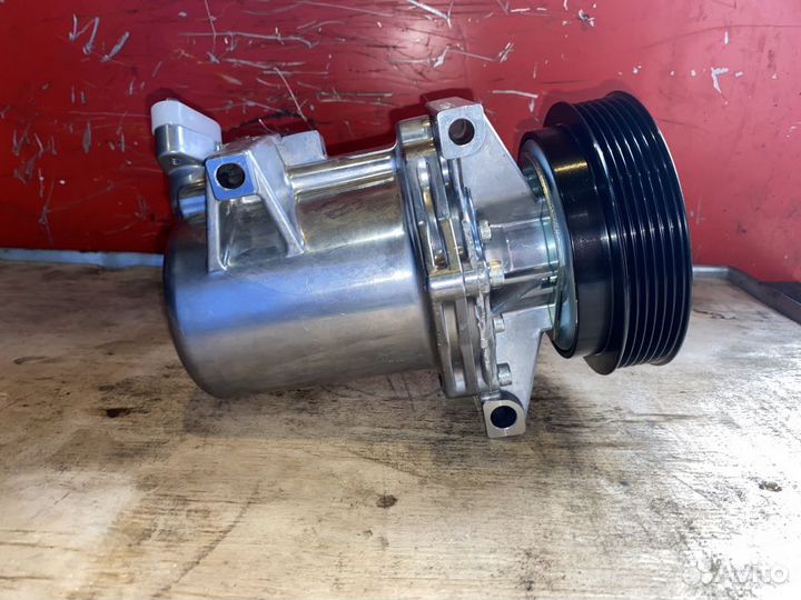 Компрессор кондиционера Renault Logan II K4M