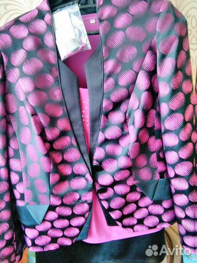 Костюм тройка, 50 размер, новый