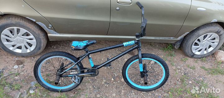 Трюковой велосипед BMX