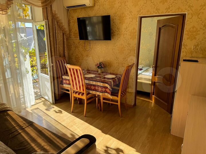 Комната 50 м², 2/4 эт.