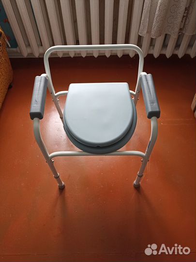 Санитарный стул