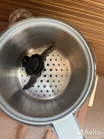 Пароварка блендер beaba babycook neo