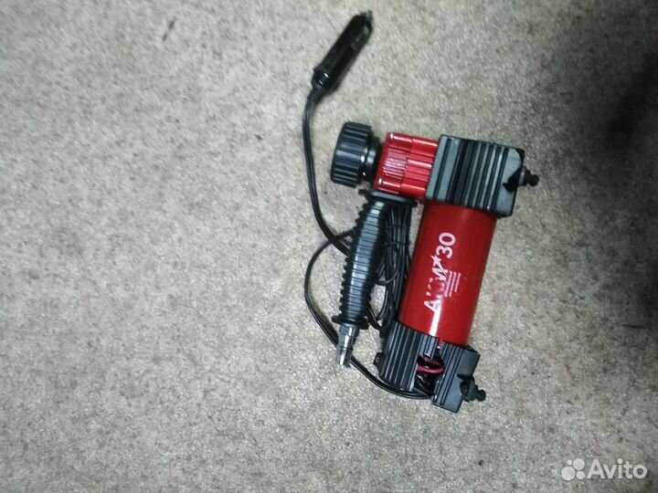 Компрессор воздушный автомобильный