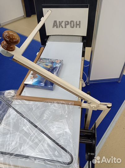 Термоусадочный упаковщик в термопленку