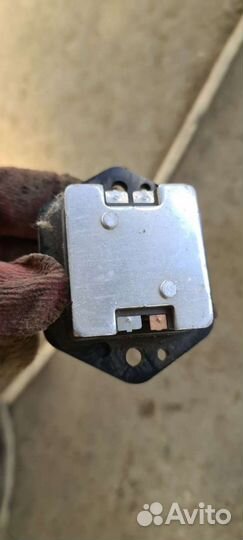 Резистор вентилятора mitsubishi lancer 9