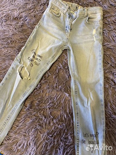 Продам джинсы на девочку