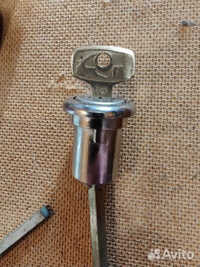 Замок двери волга 24;2401;3102;3110;2410