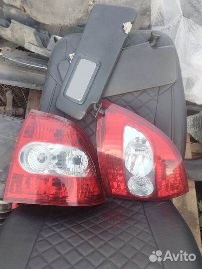 LADA Priora 1.6 МТ, 2011, битый, 240 000 км