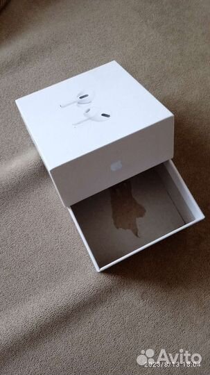 Коробочка от Наушников AirPods Pro