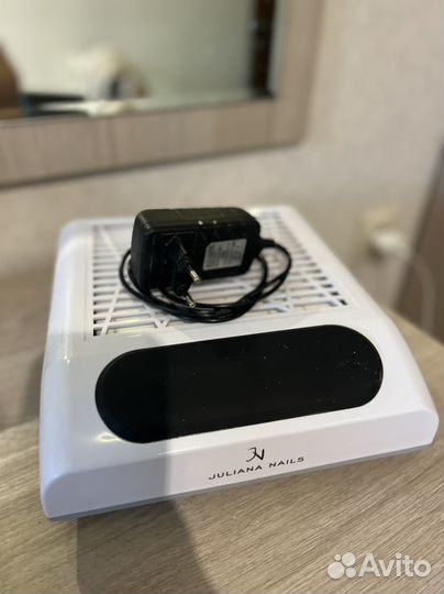 Вытяжка для маникюра