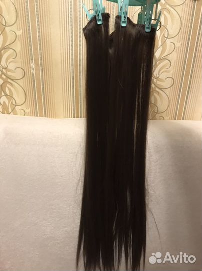 Волосы на заколках