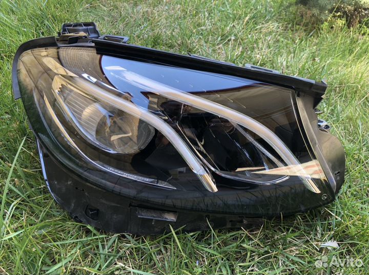 Фара на мерседес w 213