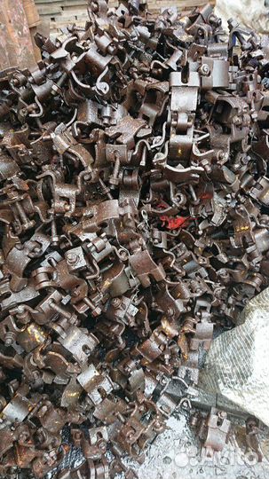 Хомуты для строительных лесов