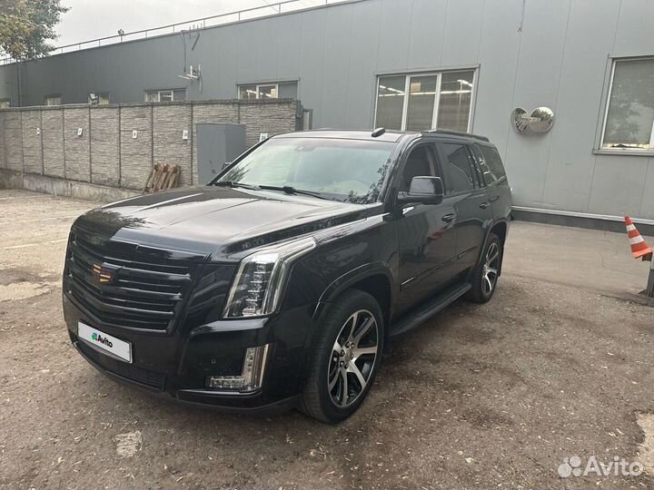 Cadillac Escalade 6.2 AT, 2015, 225 575 км