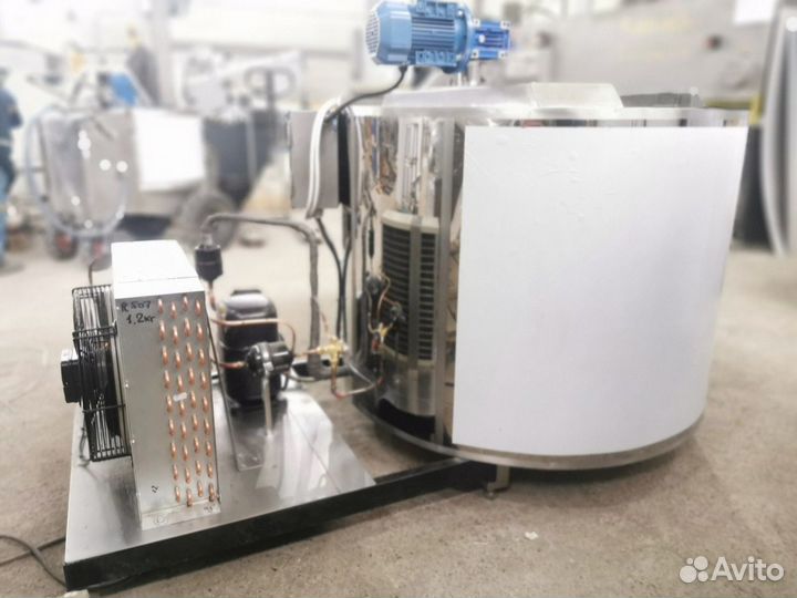 Охладитель молока / Молочный танк 500 л