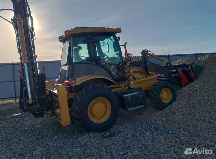 Экскаватор-погрузчик RM-Terex TLB 825-RM, 2022