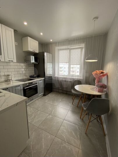 2-к. квартира, 53,7 м², 10/10 эт.