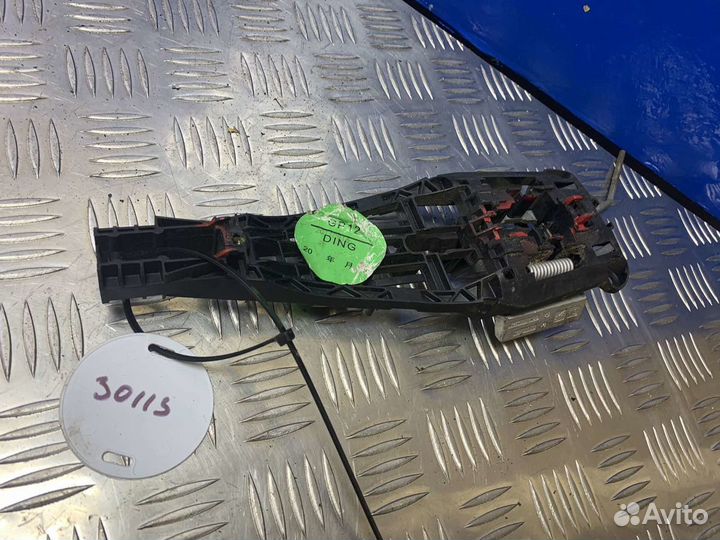 Кронштейн ручки Chevrolet Cruze (J300) I (2008–201