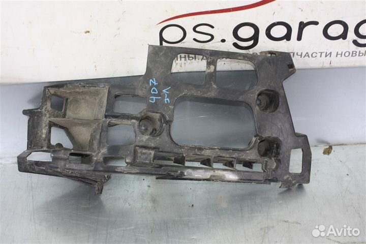 Крепеж заднего бампера левый Peugeot-Citroen 407