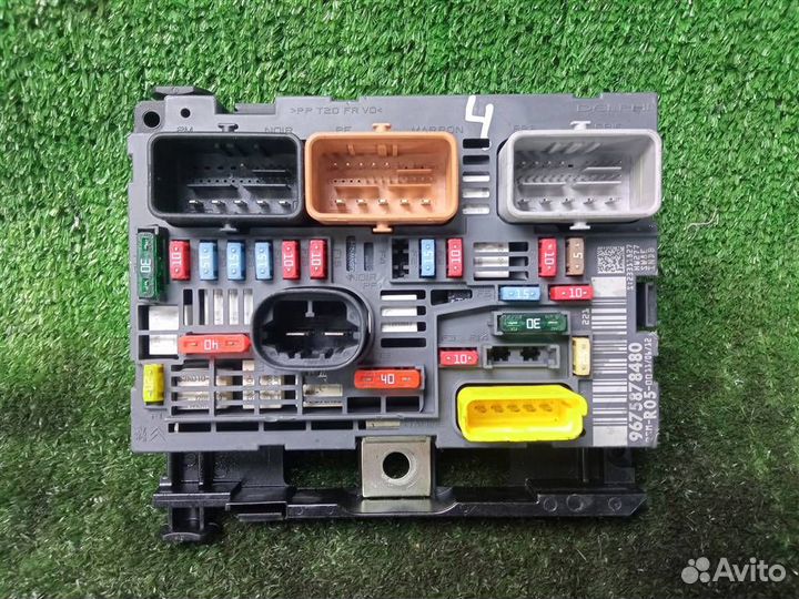 Блок предохранителей Peugeot 308 (2007-2013)