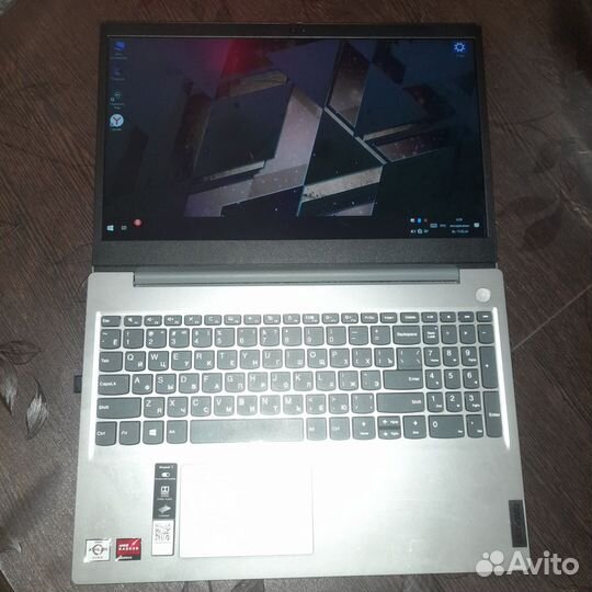 Lenovo ideapad 3 15ada05