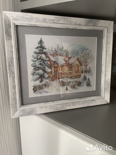 Картина вышитая крестом ручная работа
