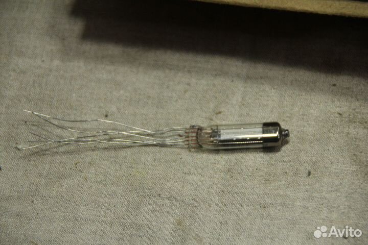 Радиолампа. Лампа 1П2Б. 1960 год