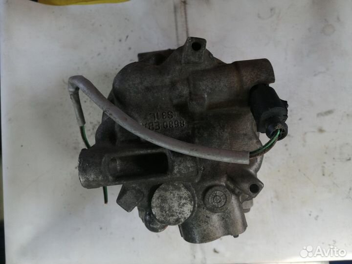 Компрессор кондиционера Volkswagen 1K0820859F