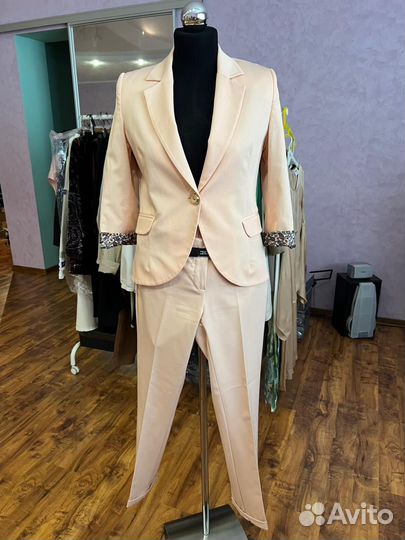 Пиджак женский 42 44