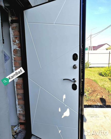 Стальная дверь 