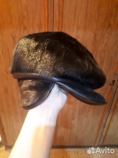 Меховая мужская кепка
