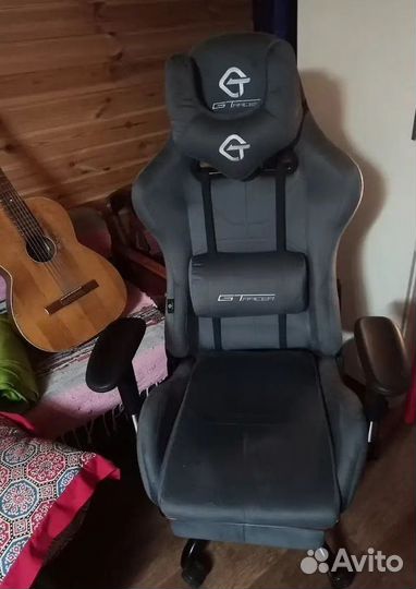 Компьютерное игровое кресло геймерское с массажем