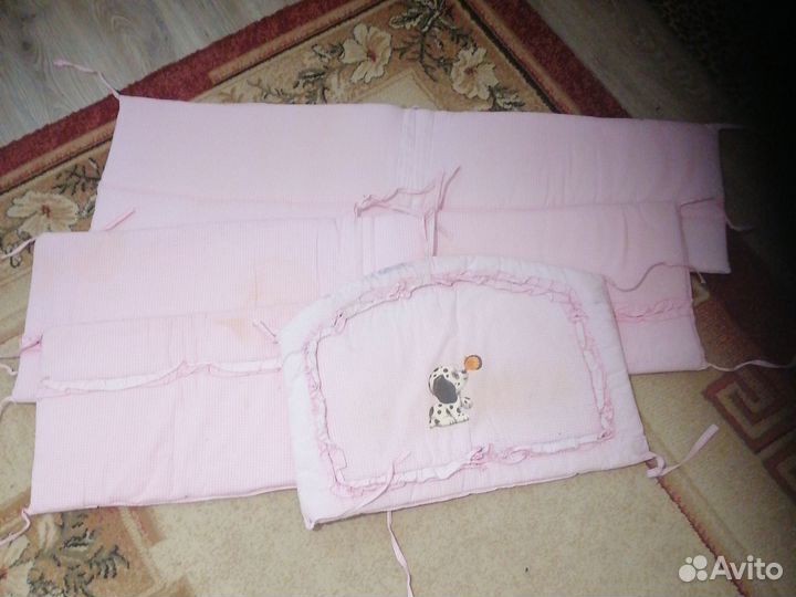 Отдам нуждающимся бортки в детскую кроватку