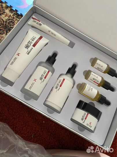 Продам набор по уходу за кожей 6 пептидов