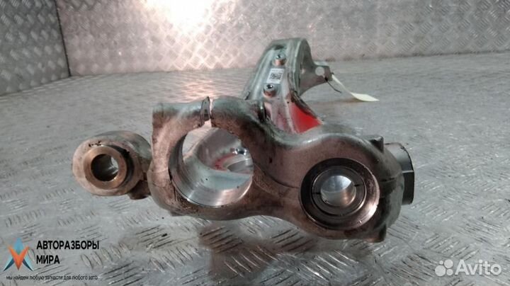 Кулак поворотный правый Audi Q8 2022 4M0407560A