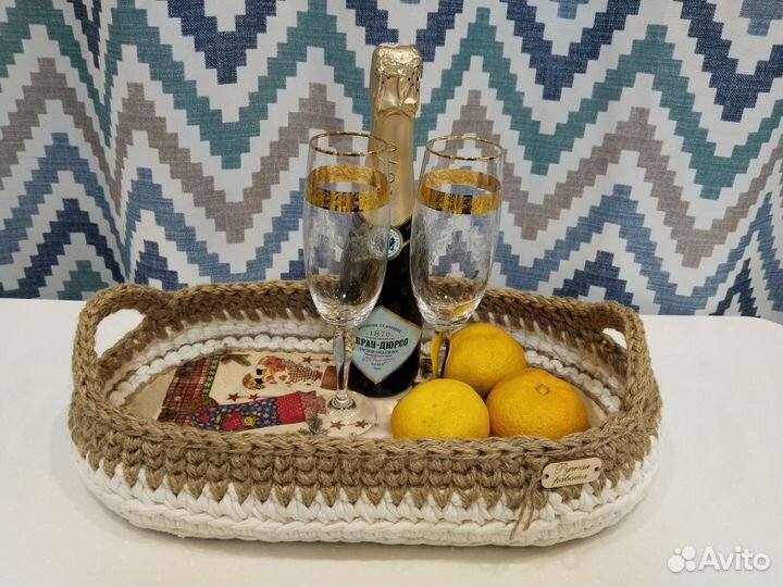 Корзина-поднос новогодняя. Ручная работа