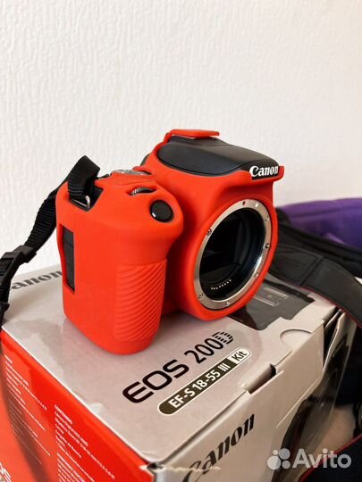 Canon EOS 200D kit EF-S 18-55mm + объектив