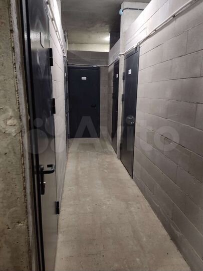 Машиноместо, 10 м²