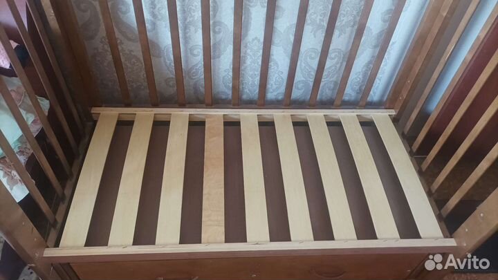 Кровать детская- маятник