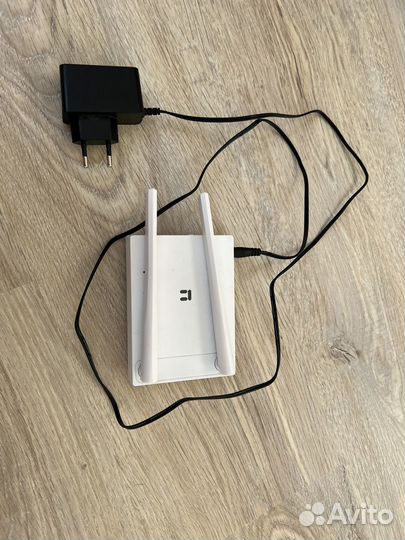 Роутер Netis W1