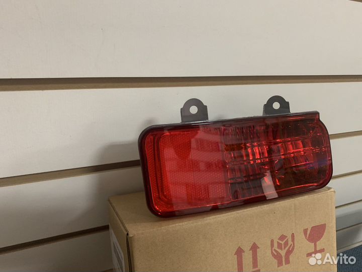 Фонарь задний в бампер правый Honda CR-V 4